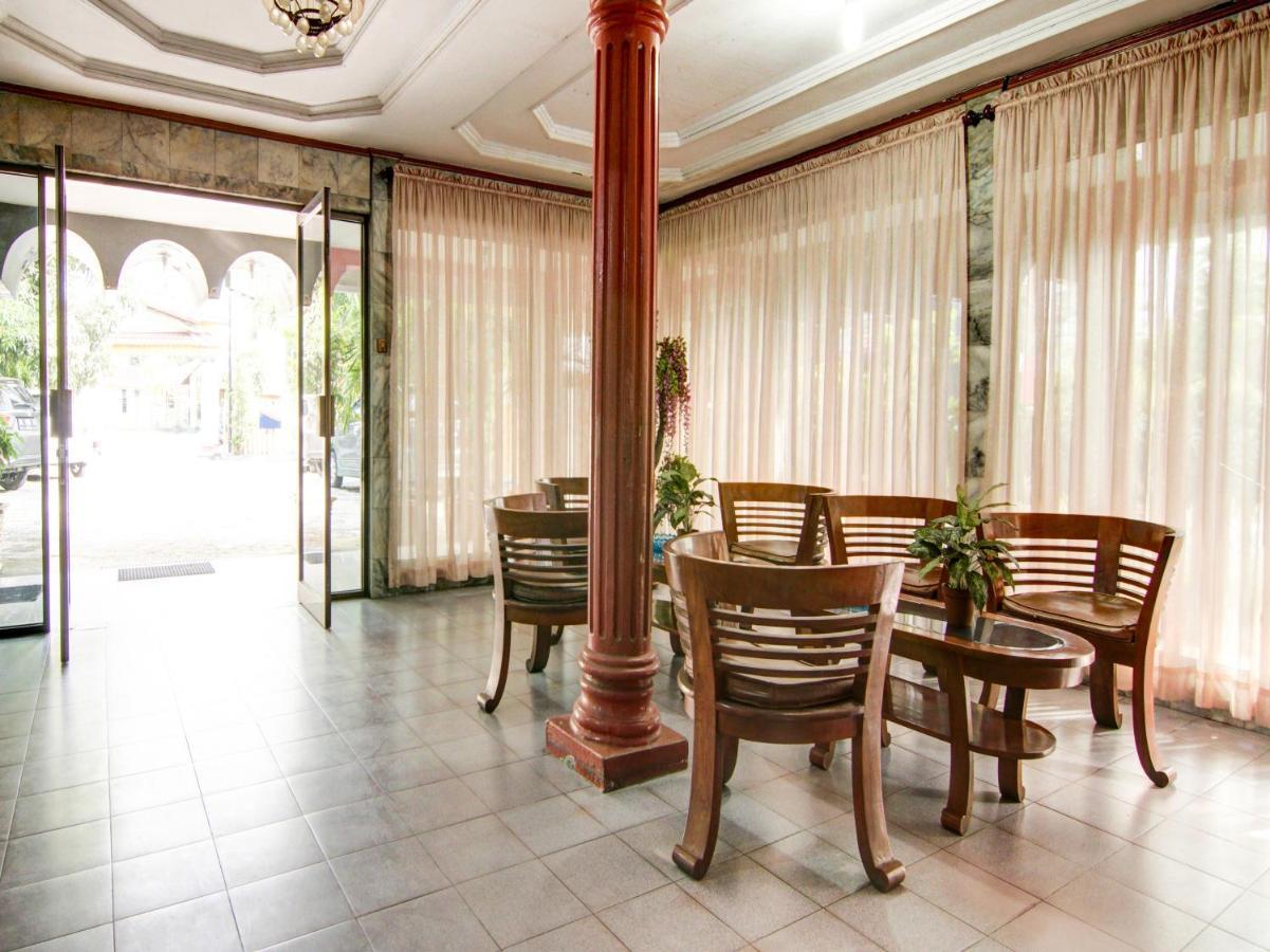 Oyo 2690 Hotel Tampan 北干巴鲁 外观 照片